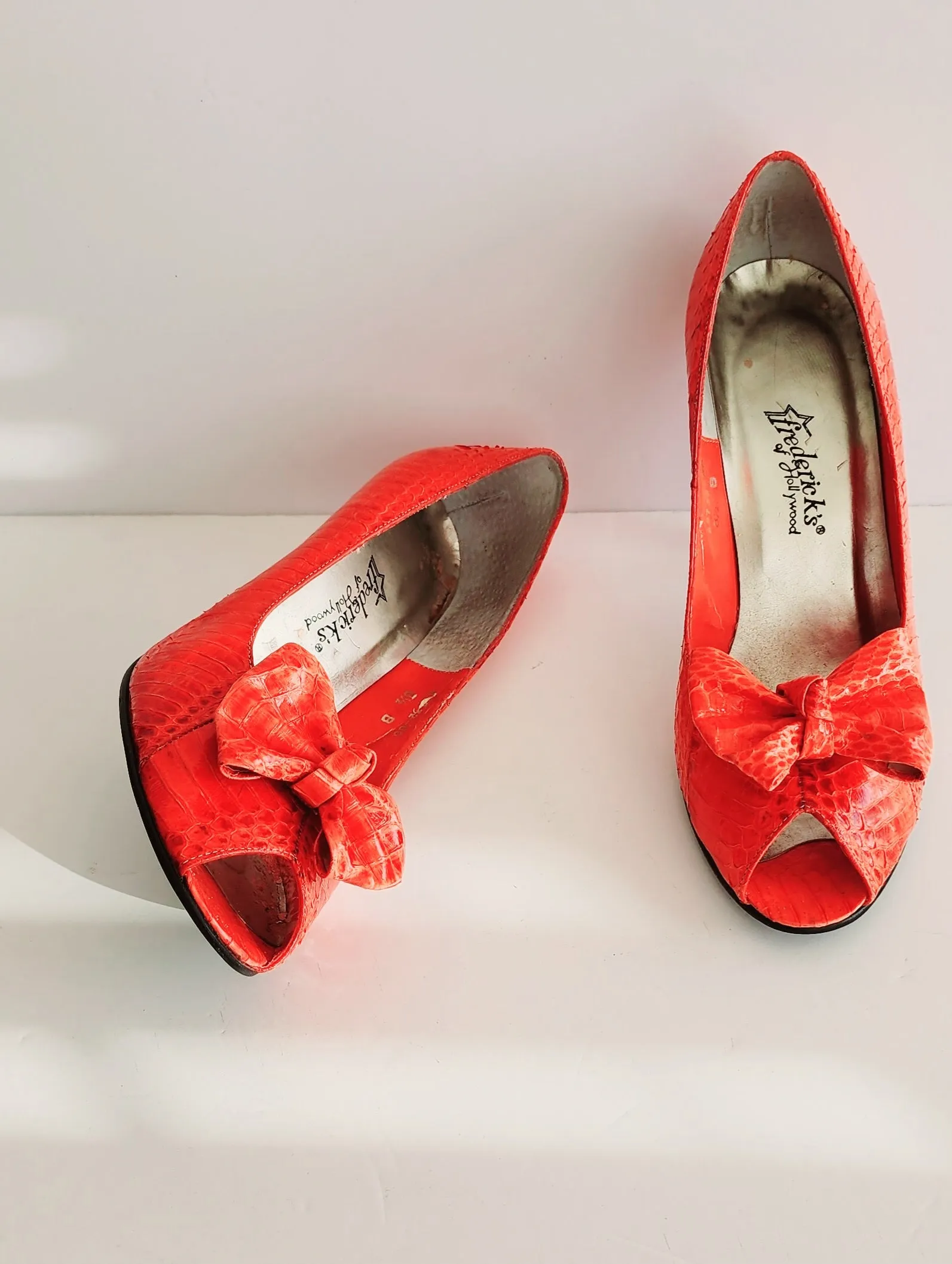 1980s Red High Heels w/Bows Faux Snakeskin Fredericks of Hollywood 8.5
