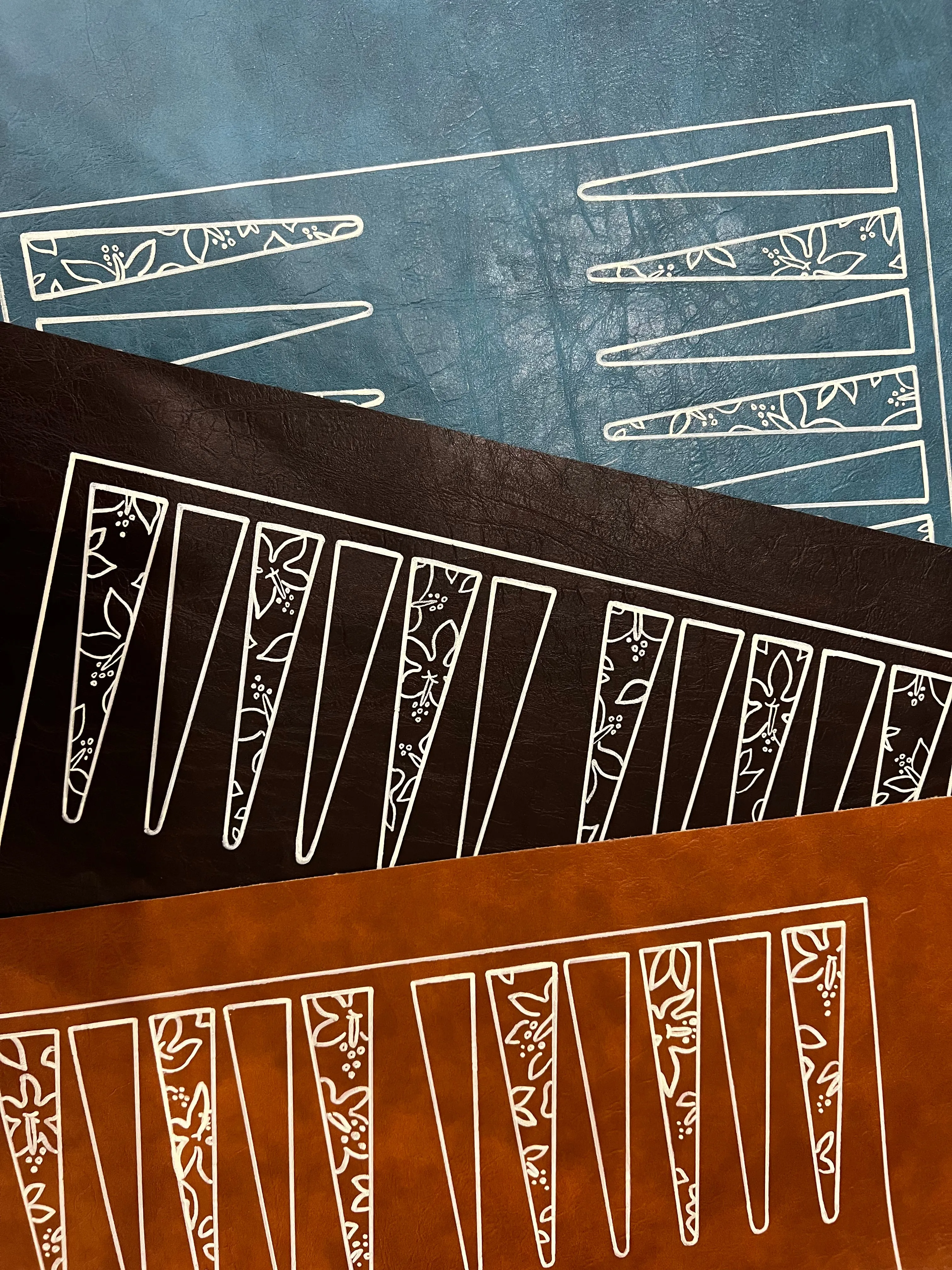Backgammon set