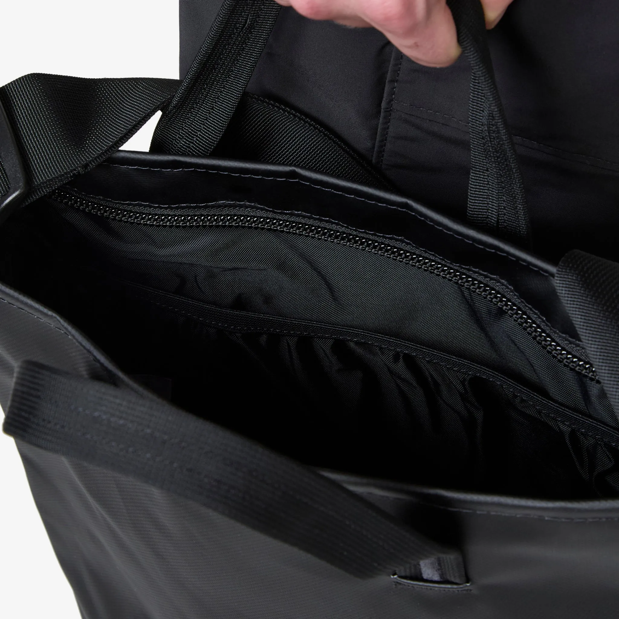 Base Camp 2-Way Tote Bag TNF Black | TNF Black
