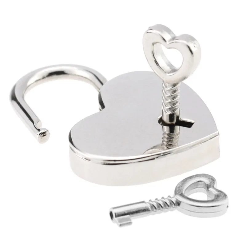 Black Heart Padlock Collar