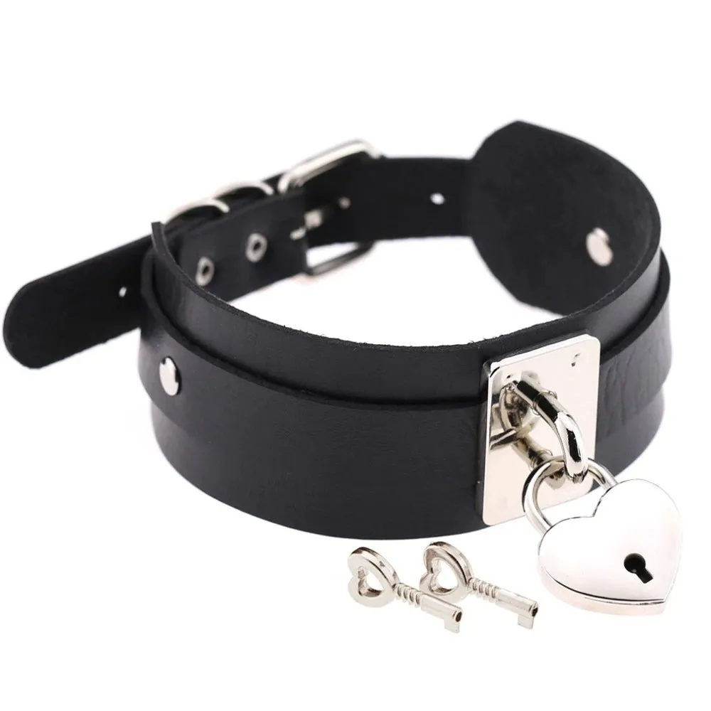 Black Heart Padlock Collar