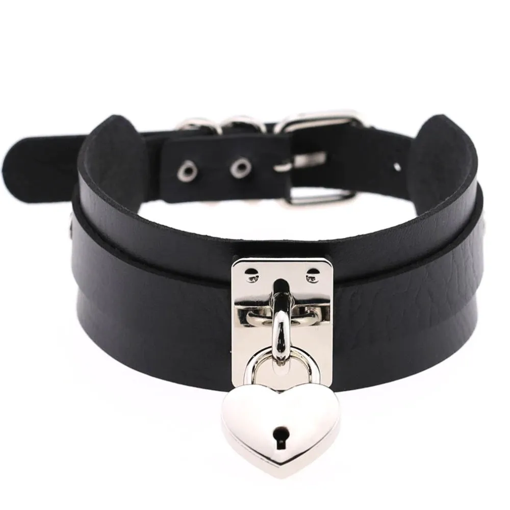 Black Heart Padlock Collar