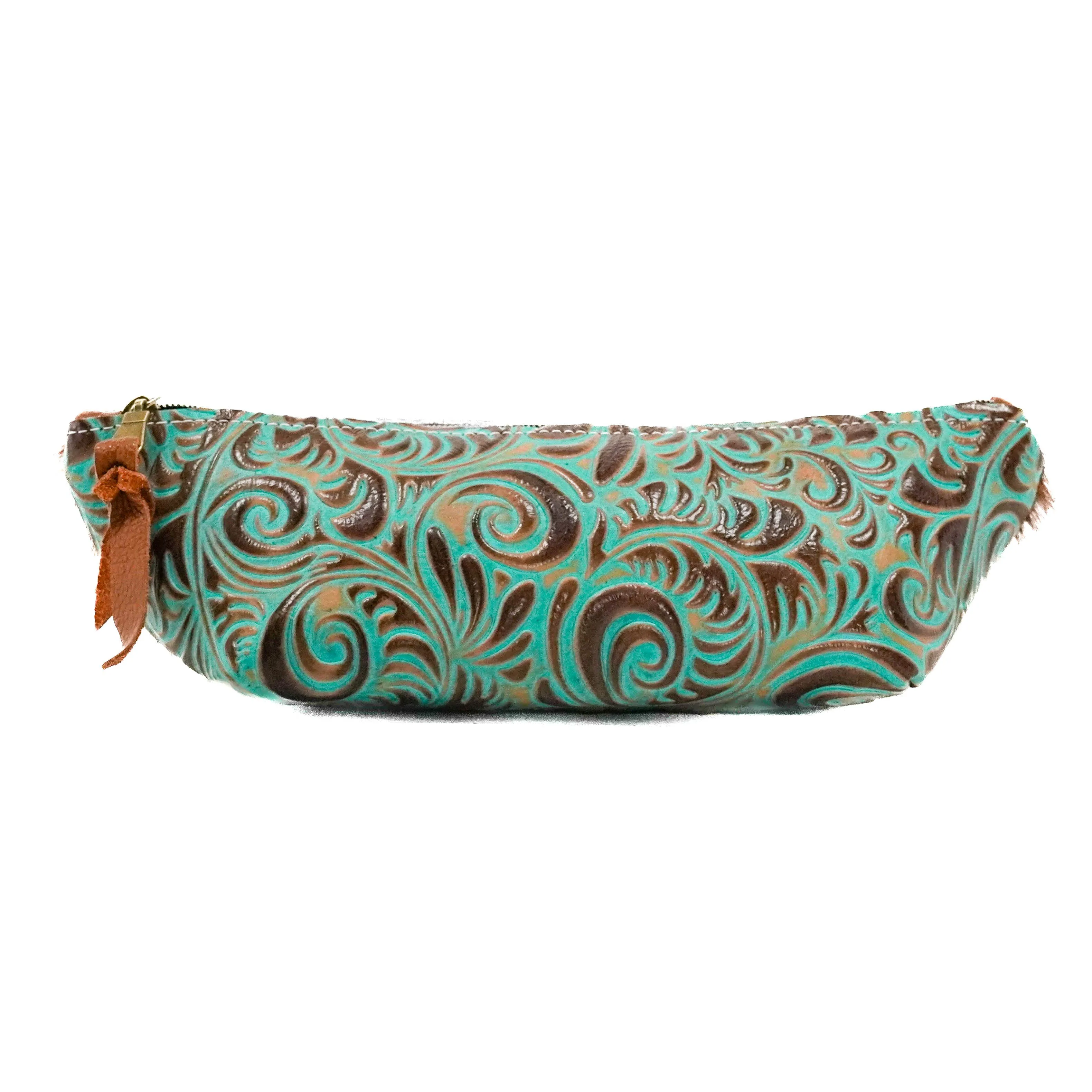 Buckle Bunny - Red Brindle w/ Turquoise Caracole