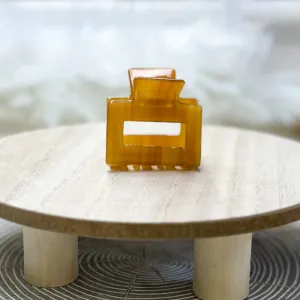 Camel Claw Clip