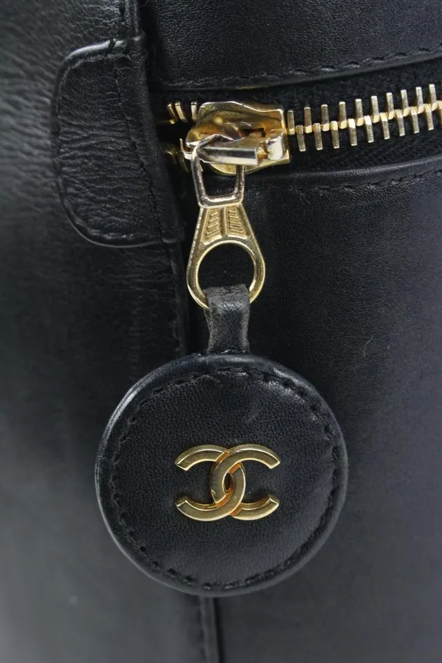 Chanel Black Quilted Lambskin Vertical Vanity Case 27ck311s