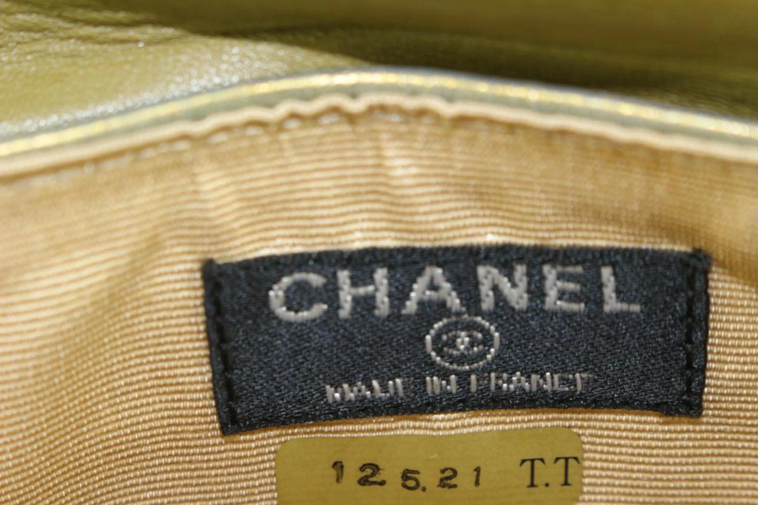 Chanel Metallic Iridescent Chocolate Bar Quilted Leather Shoulder 82cc826s