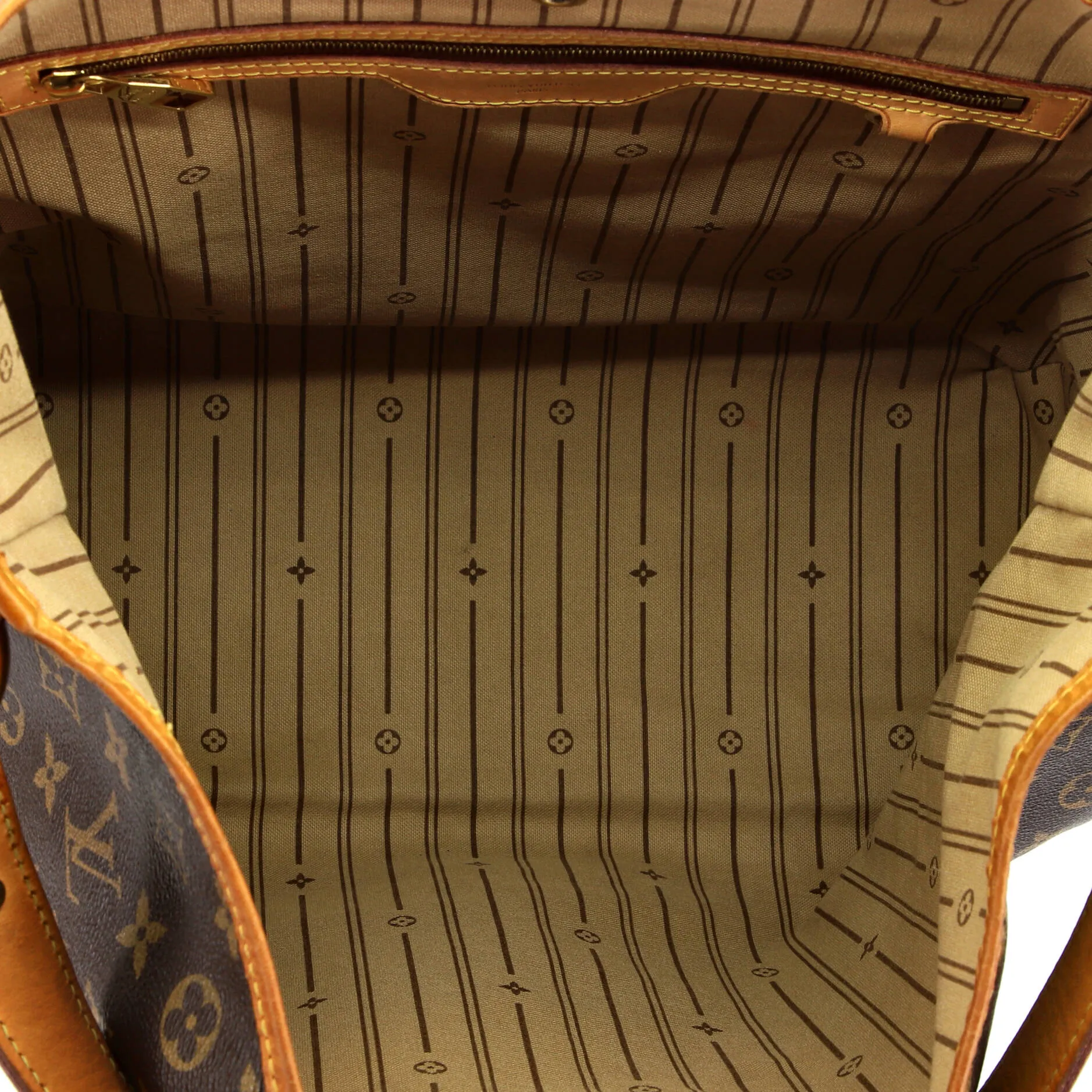 Designer Delightful Handbag Monogram Canvas MM