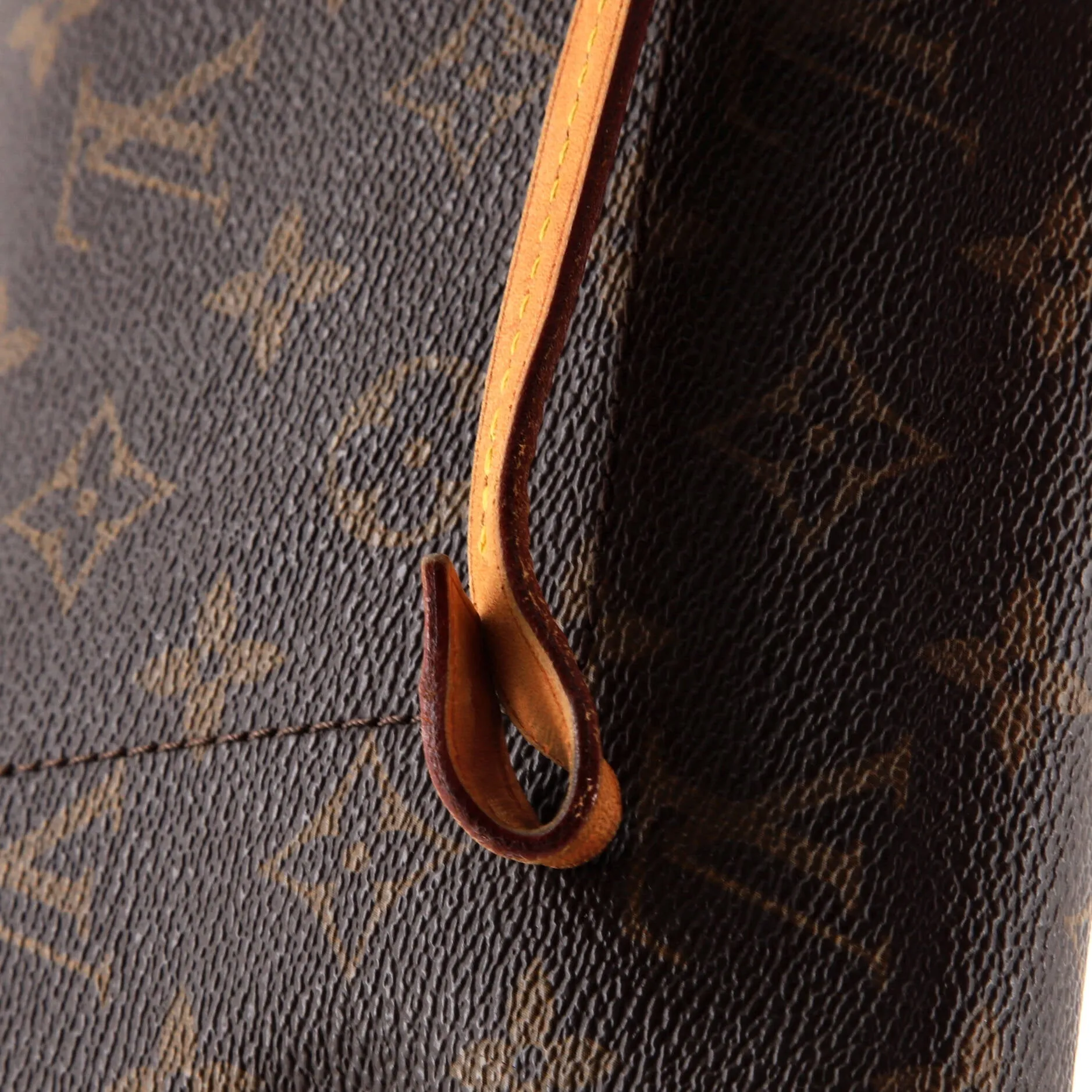 Designer Favorite Handbag Monogram Canvas MM