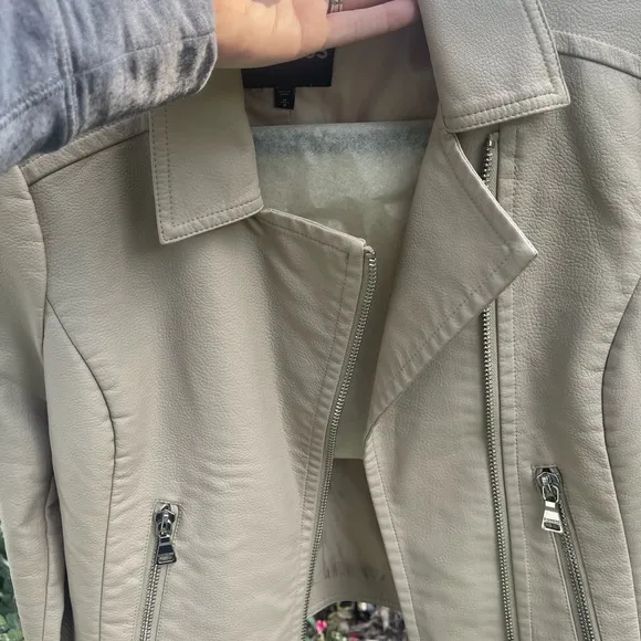 Express Jacket Size M