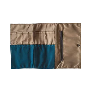 Gouache Cadden Waxed Canvas Trifold Organizer