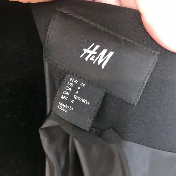 H&amp;M DRAPED BLAZER