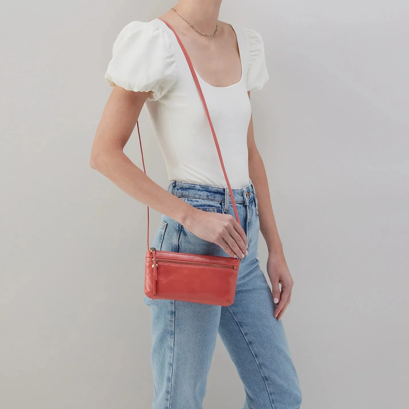HOBO CARA CROSSBODY