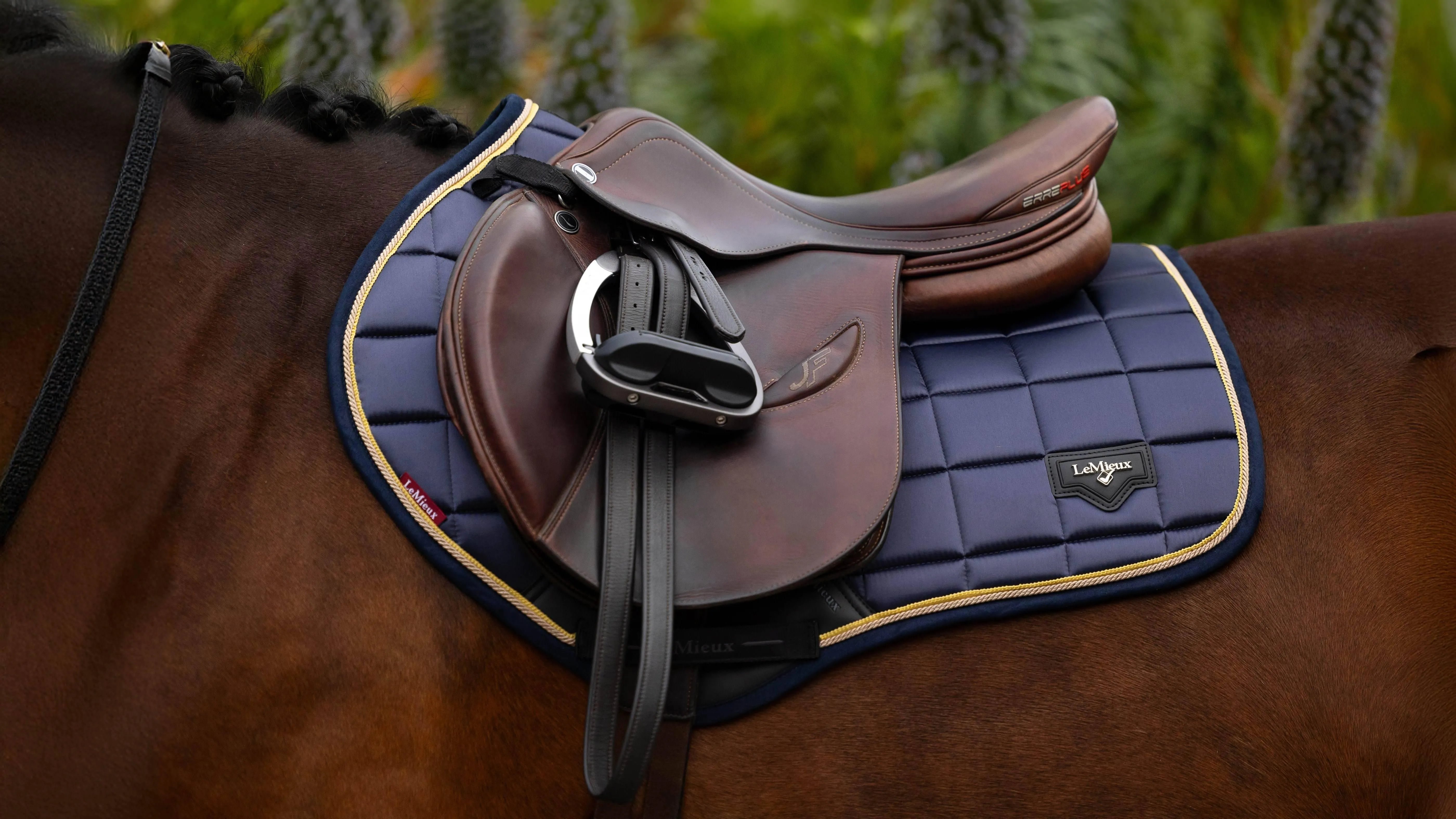 LeMieux Loire Classic Close Contact Saddle Pad