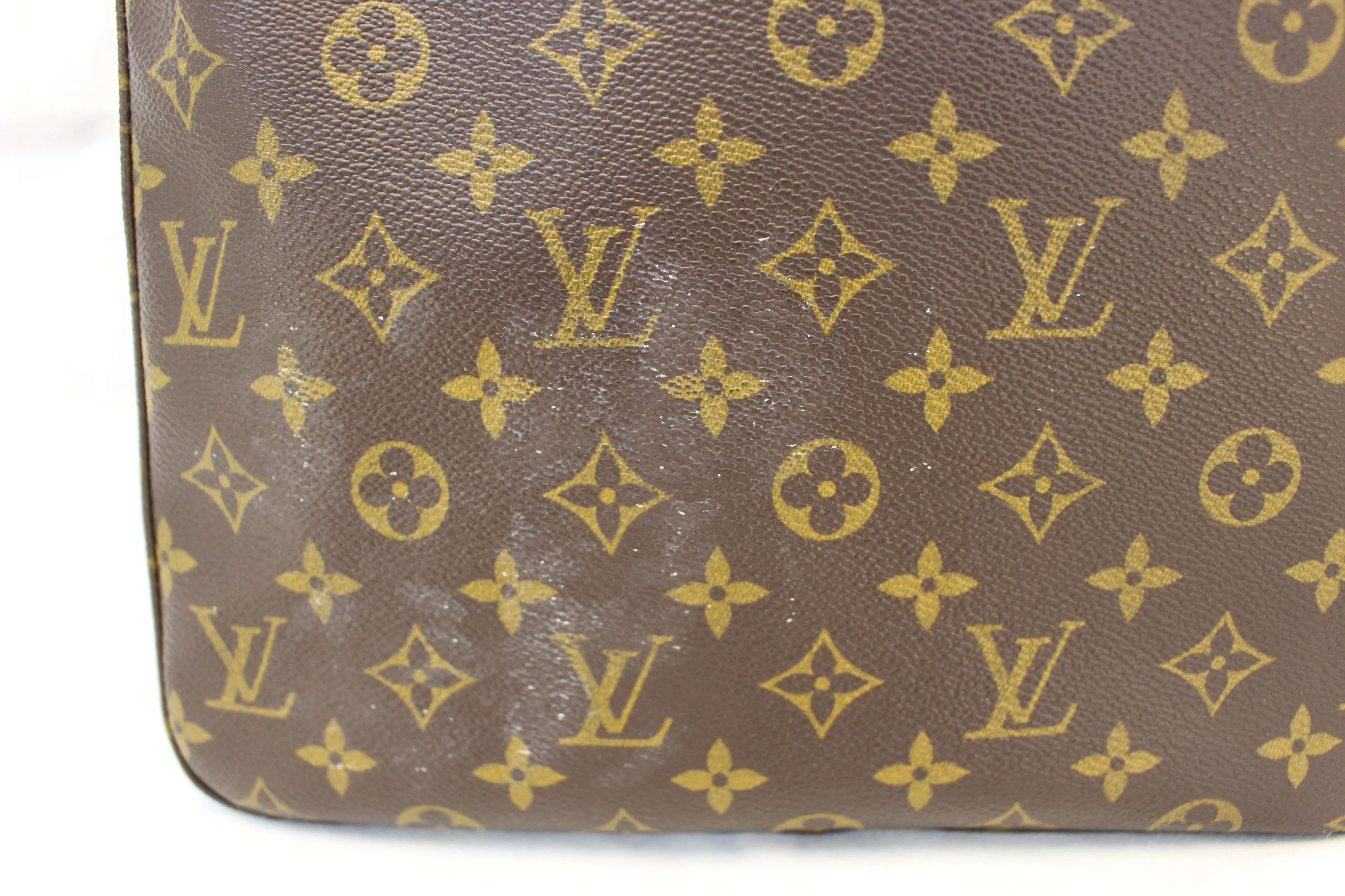 LOUIS VUITTON Monogram Canvas Looping GM Bag