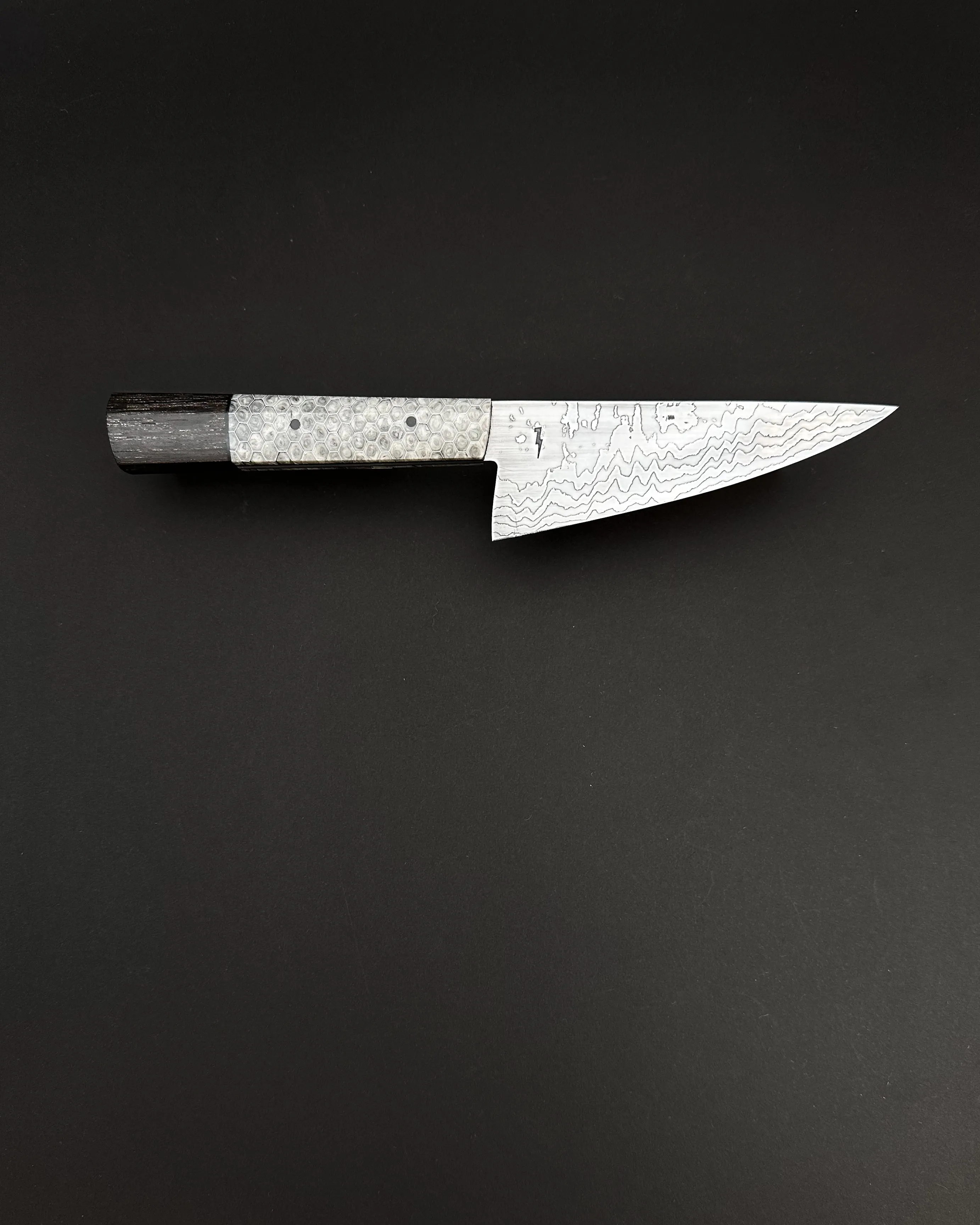 Low-Layer High-Carbon Petty