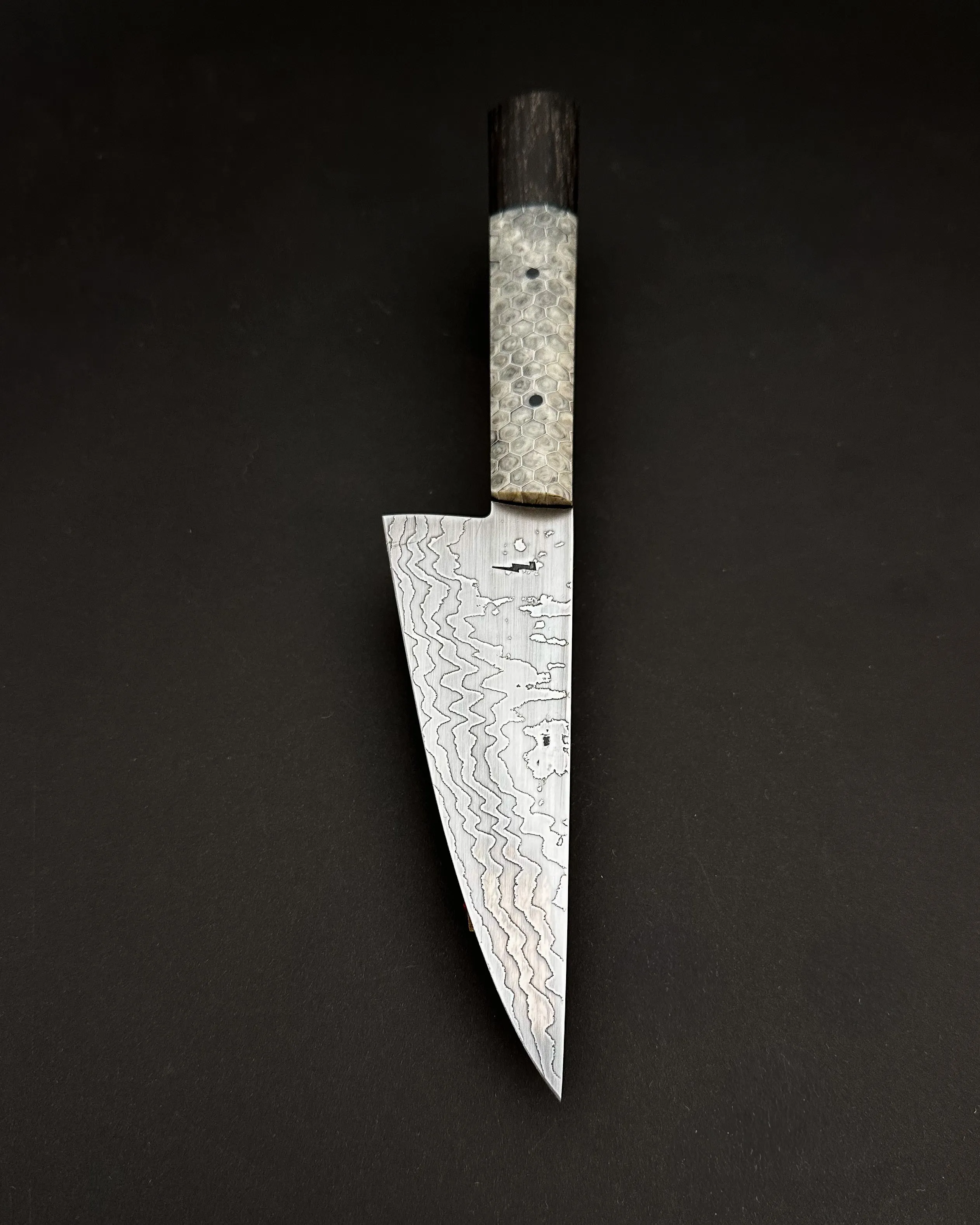 Low-Layer High-Carbon Petty