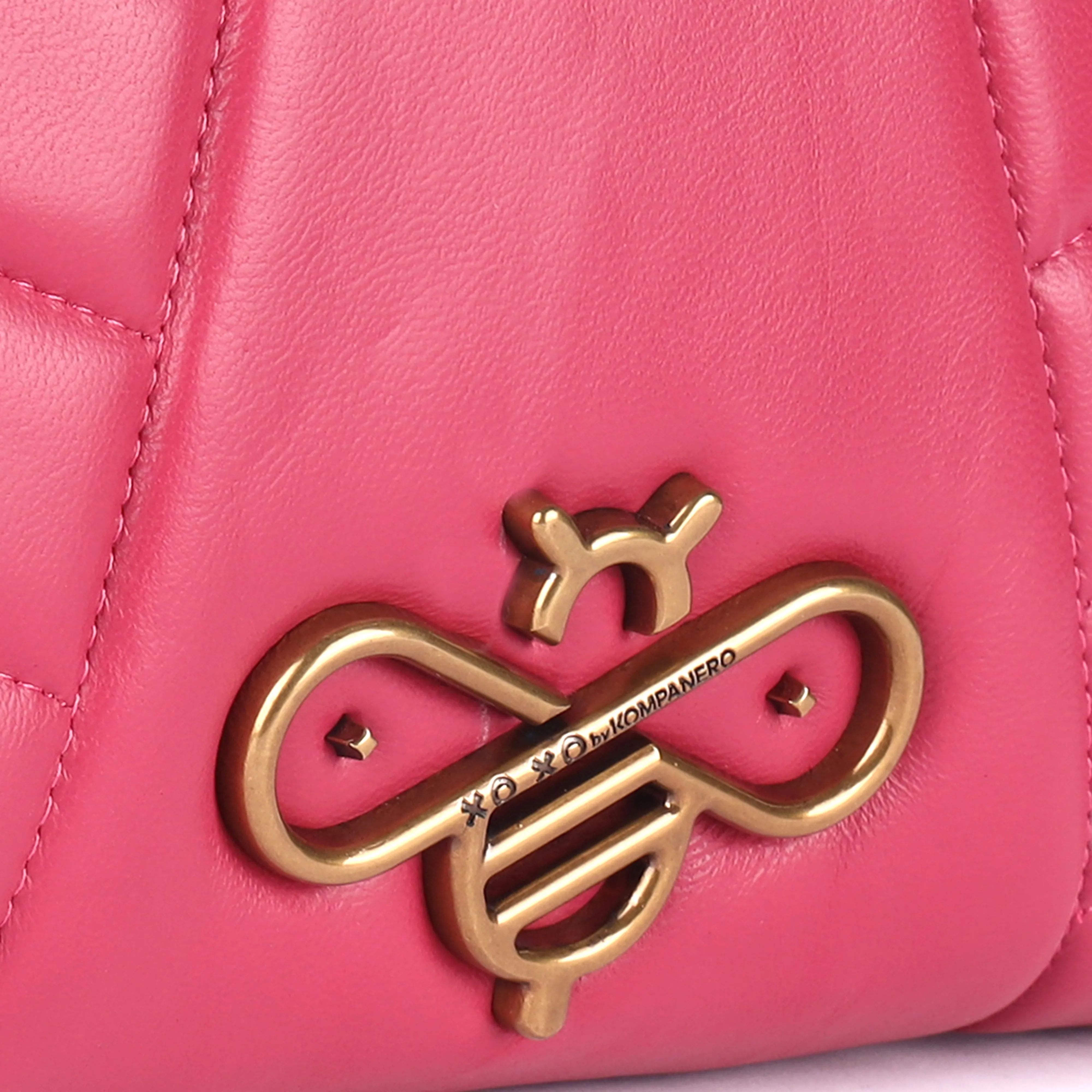 Luxe - The Slingbag