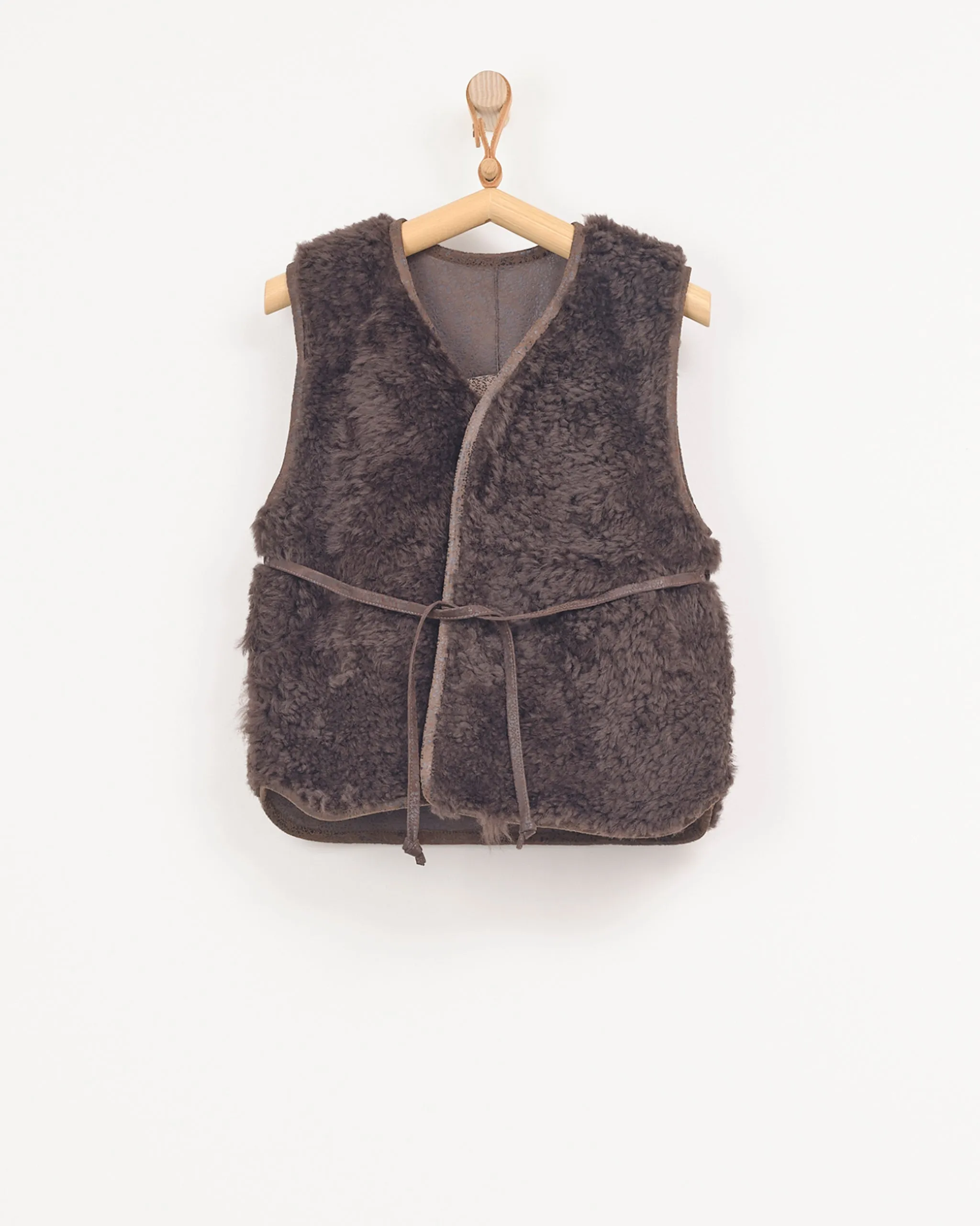 Moon Vest in Licorice