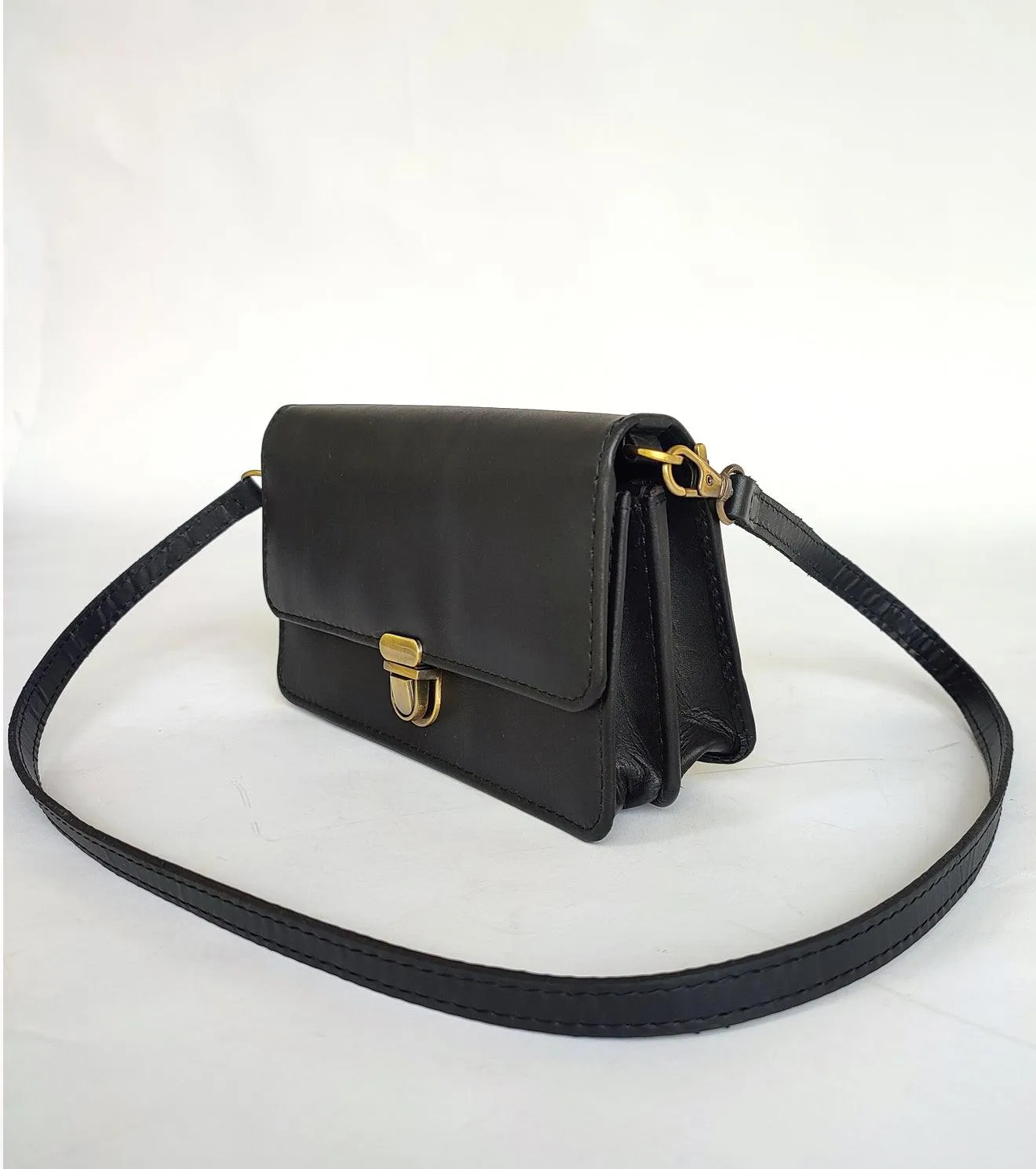 Onyx Crossbody