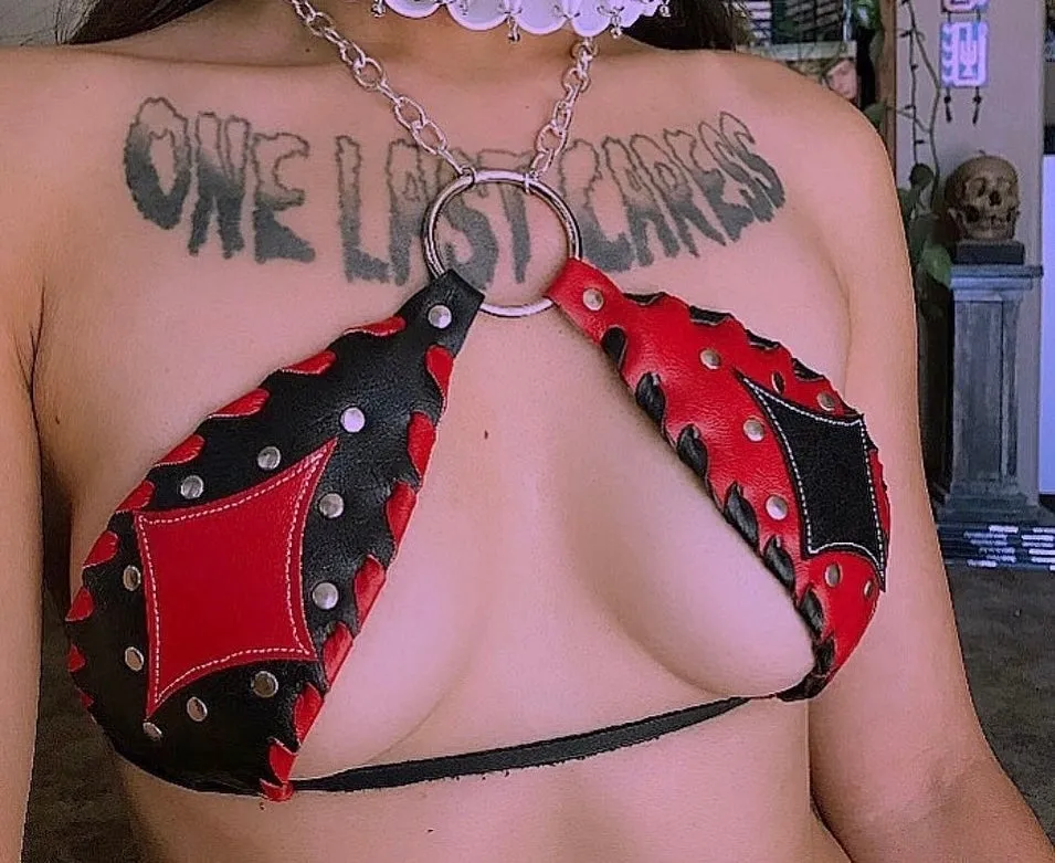 Queen of Clowns cross top