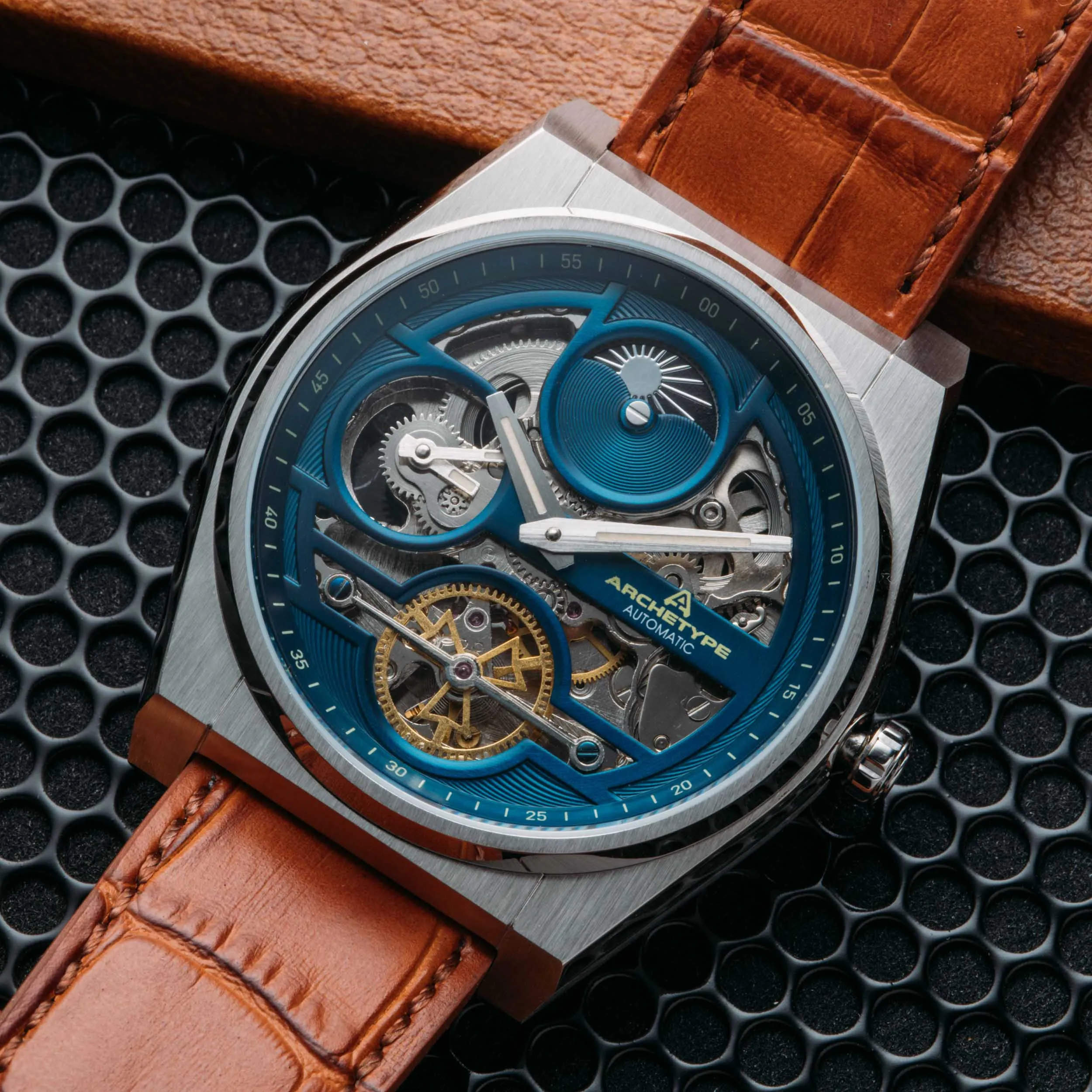Rogue Automatic Silver Tan Navy