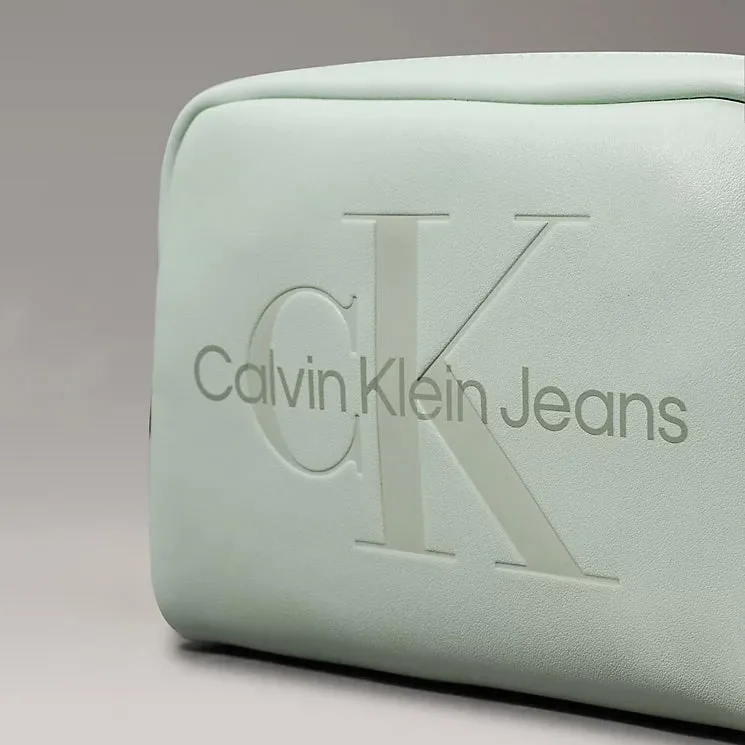 Sculpted Camera Bag - Light Green