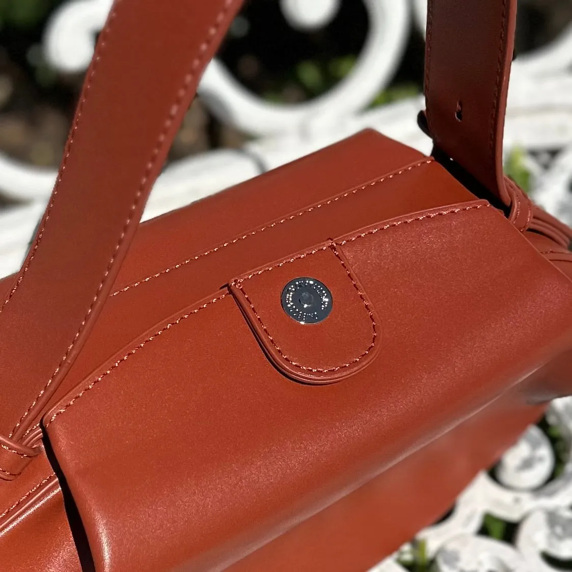 The BERLIN Bag in Vegan Leather | Black or Burnt Red