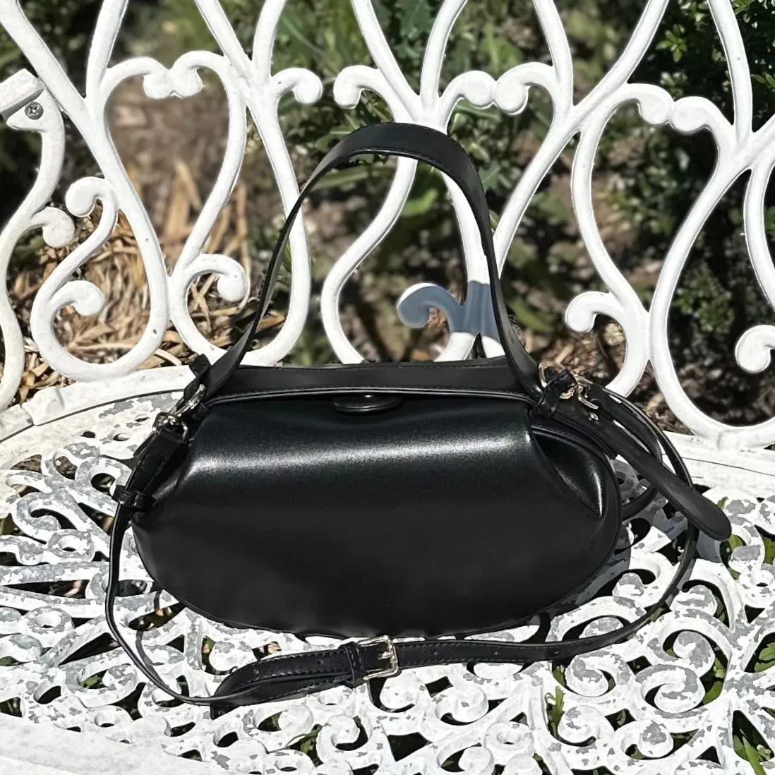 The BERLIN Bag in Vegan Leather | Black or Burnt Red