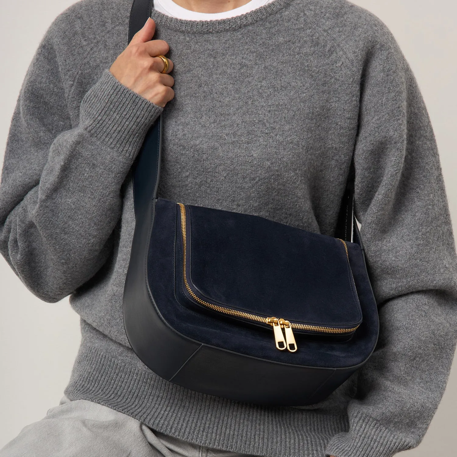 Vere Shoulder Bag