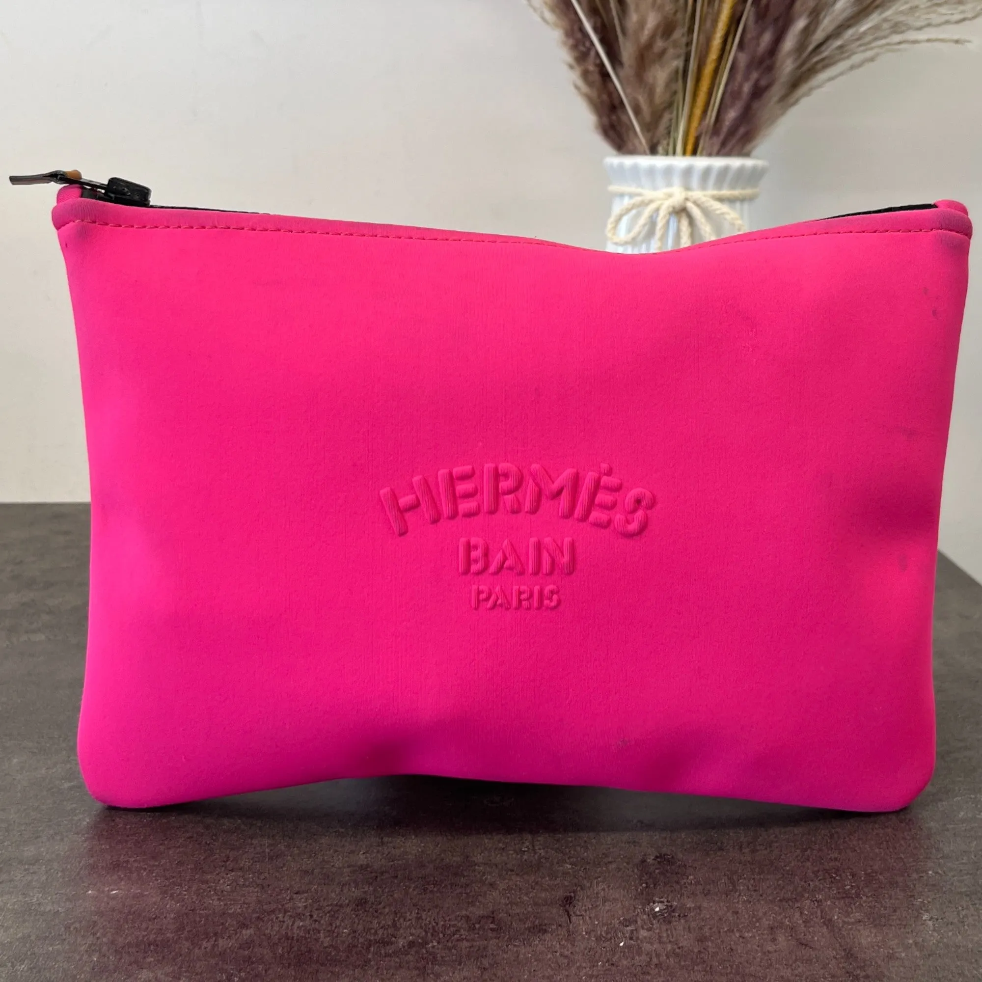 Women's Embossed Logo Pouch Pink